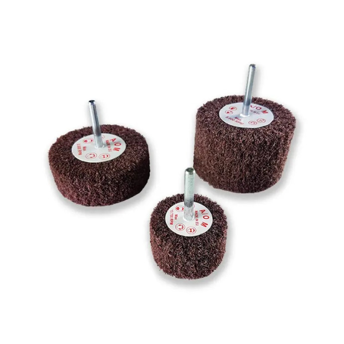 Roue Nylon sur tige 6 mm Diam/ép. 50 X 30mm A/O Moyen